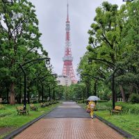 A photo of Tokyo Tower by @its_adbo